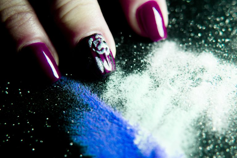 The Alchemist’s Guide to Acrylic Nail Powders: Crafting the Perfect Blend